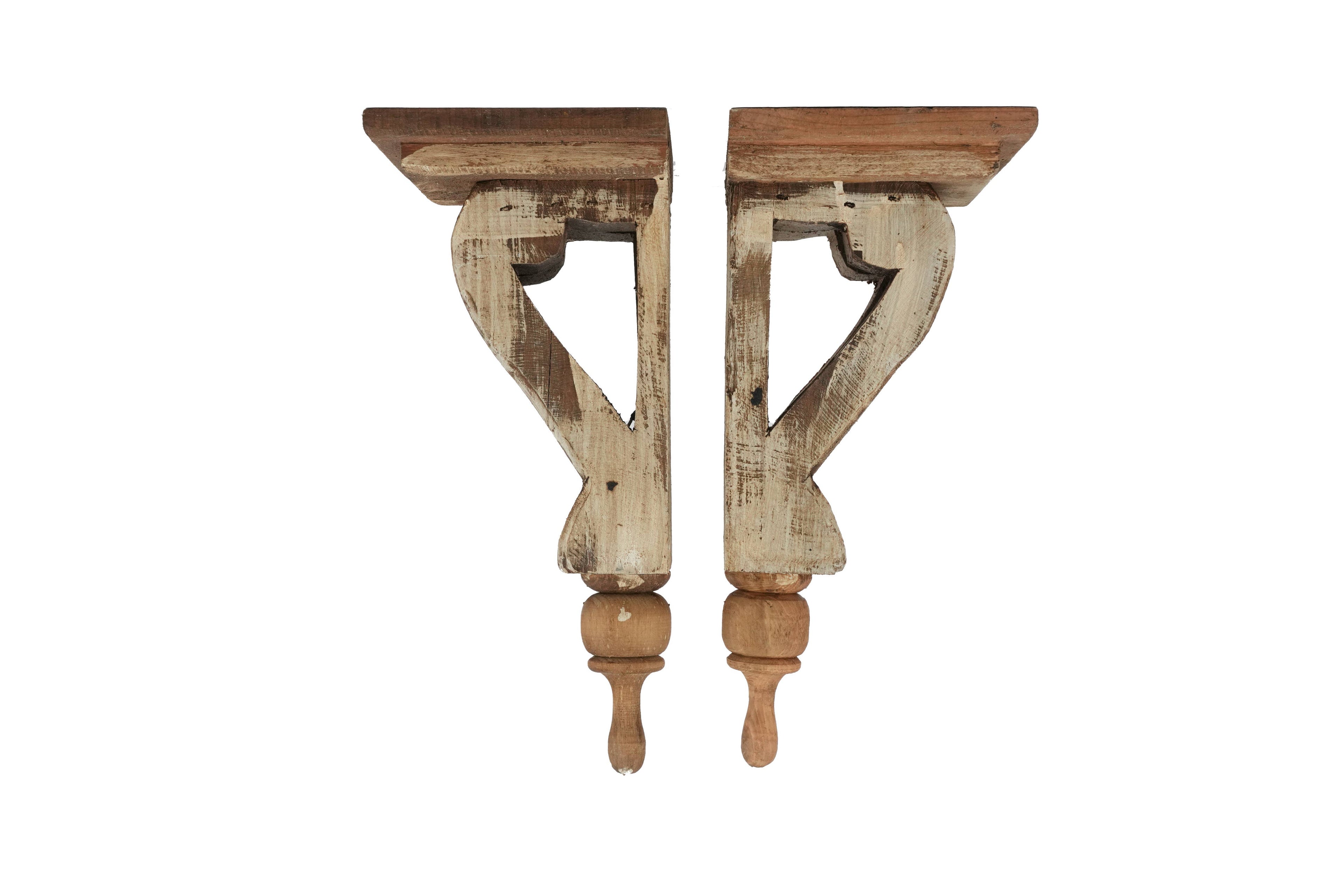 Romeo Farmhouse Corbel