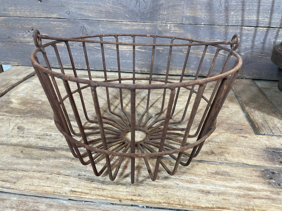Rusty Farmhouse Metal Egg Basket