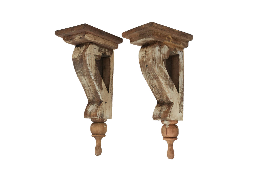 Romeo Farmhouse Corbel