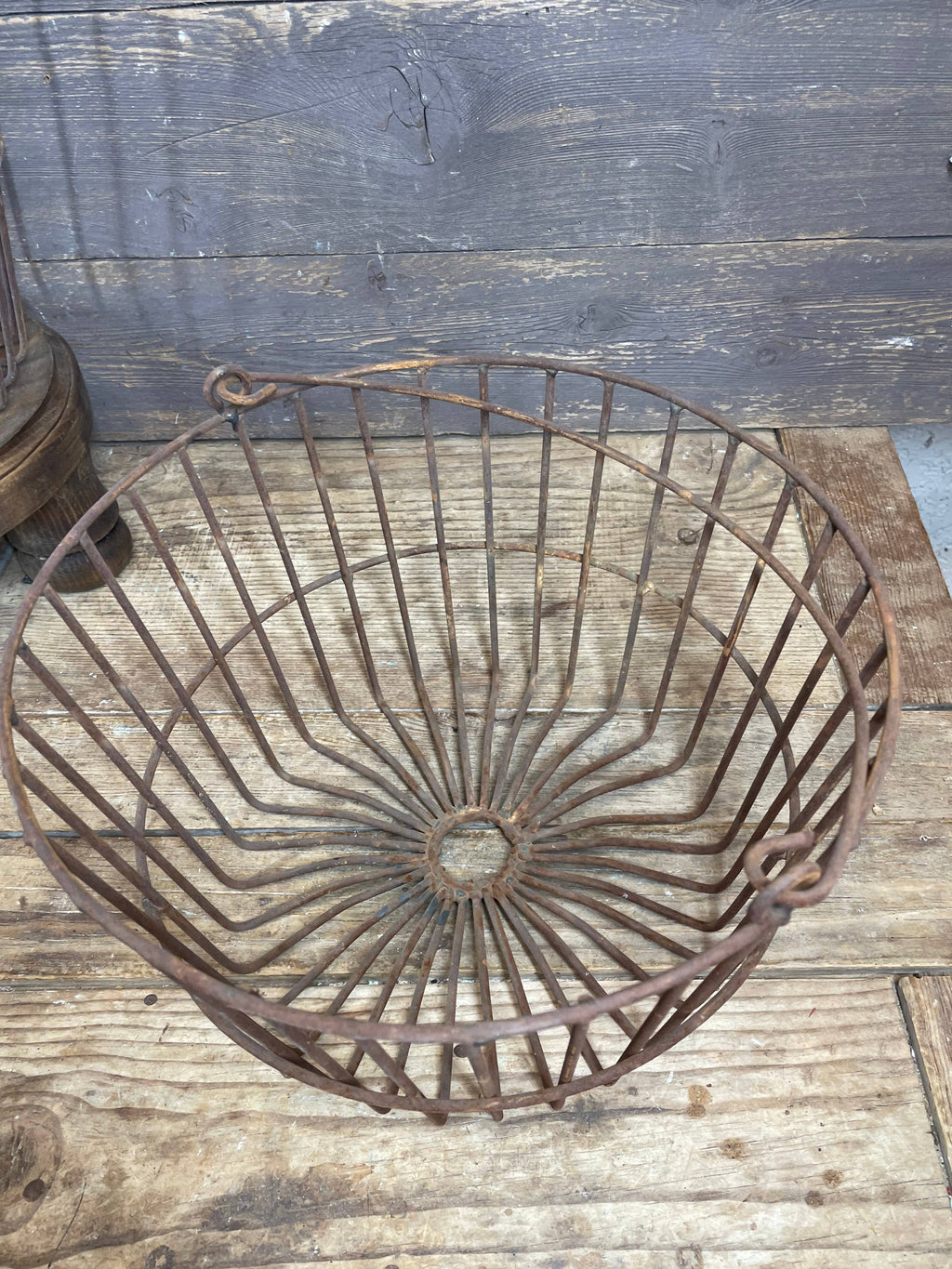 Rusty Farmhouse Metal Egg Basket