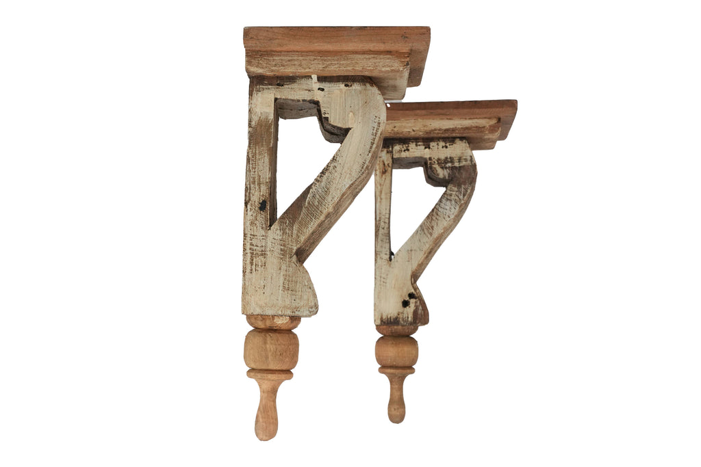 Romeo Farmhouse Corbel